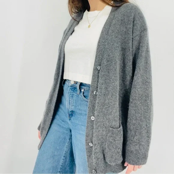 SOLD vintage lambswool angora rabbit hair blend button down cardigan sweater - Picture 5 of 5